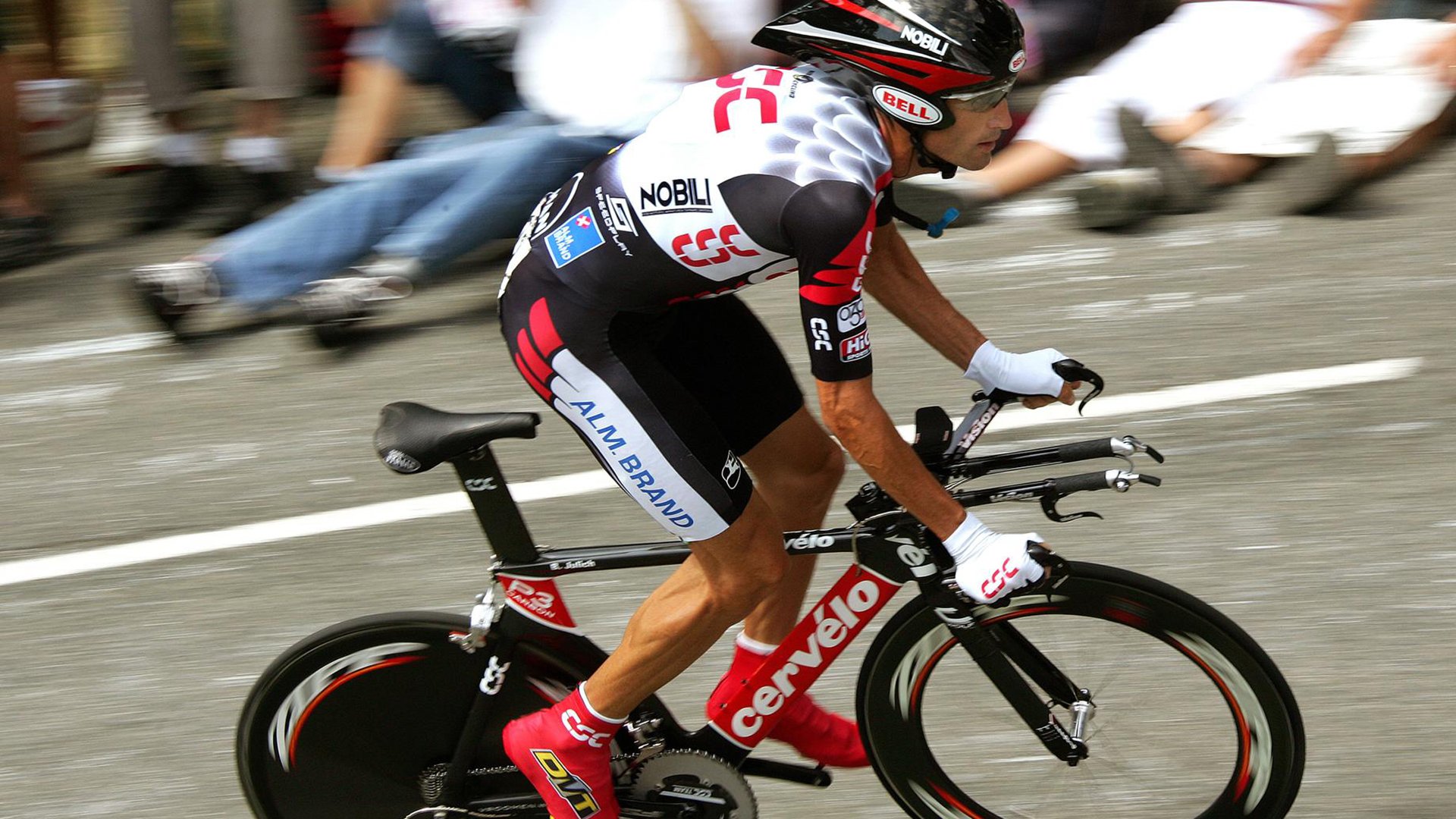 老鹰掀翻热火，恩比德成为全场焦点