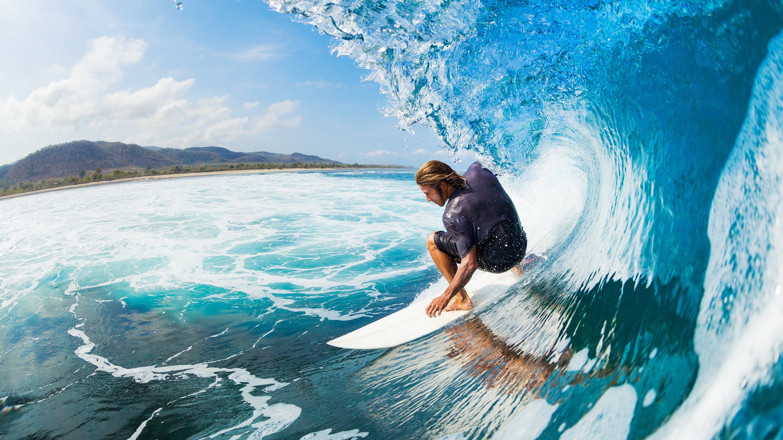 引擎嘶吼与沉默之墙，当布伦森在街道赛之夜筑起叹息之墙